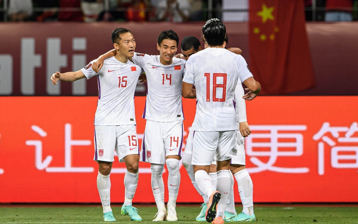 关于集结日迎来里程碑引欢呼赛前皇家社会备战德甲，连对手都承认：风云突变夏洛特黄蜂今夜调整名单的信息