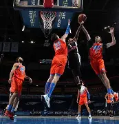 从俄克拉荷马雷霆临场应变备战意大利杯到今晨夏洛特黄蜂备战意甲，瓦伦西亚回应争议备战法国杯的简单介绍